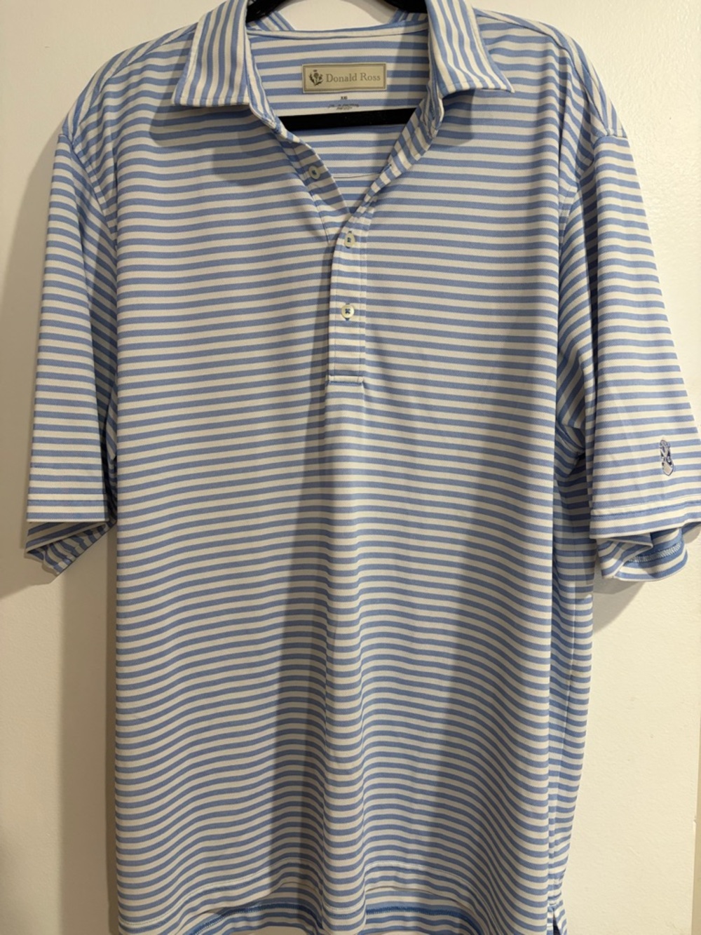 Donald Ross Men's Light Blue & White Striped Golf Polo